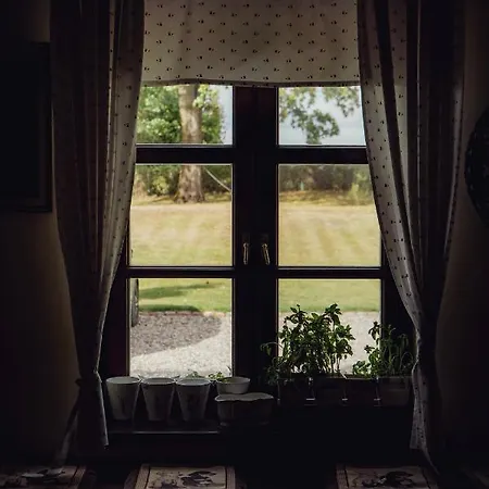 Miodunski Dworek Ryn (Warmian-Masurian)