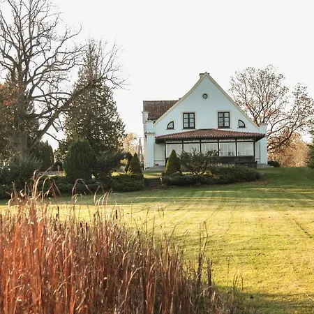 Miodunski Dworek Gasthof 3*