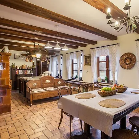 Miodunski Dworek Gasthof